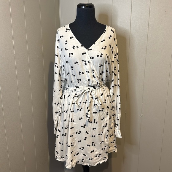 Villa Clothes Women’s 38 Midi Dress Waist Tie Cherries Deep V Wrap Chest - Picture 1 of 10